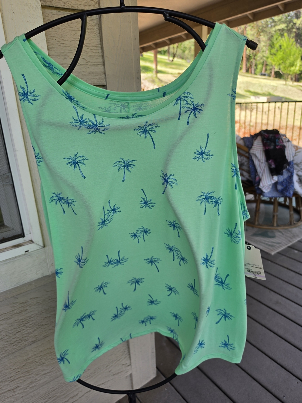 Saint John's Bay Active Mint Green Palm-Print Tank